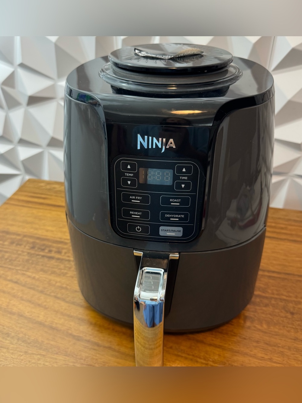 Ninja 4-Quart Air Fryer (model AF101)